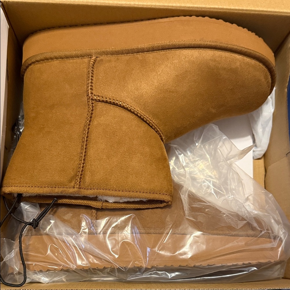 Arizona Jean Company Brown Fur Boots